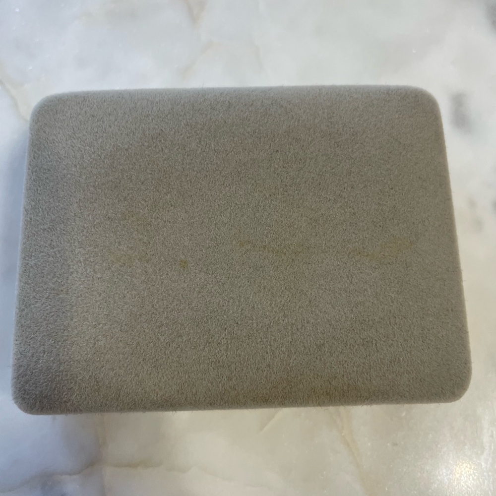 COPY - Used Christian Dior Cuff links- Silver with authentic Sapphire stones on… - Picture 6 of 7